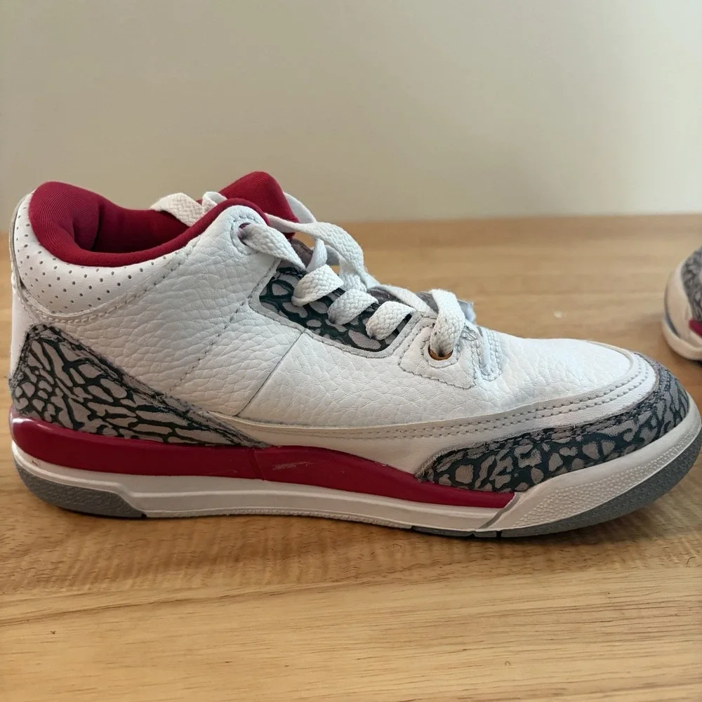 Nike Air Jordan 3 Retro Shoes Kids Size 1Y  White‎ Cardinal Red AJ3 429487-126